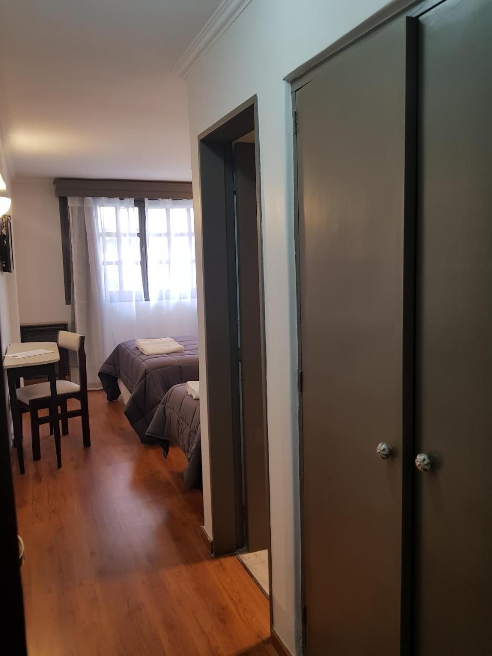 Hostal Malvinas Ushuaia Bagian luar foto